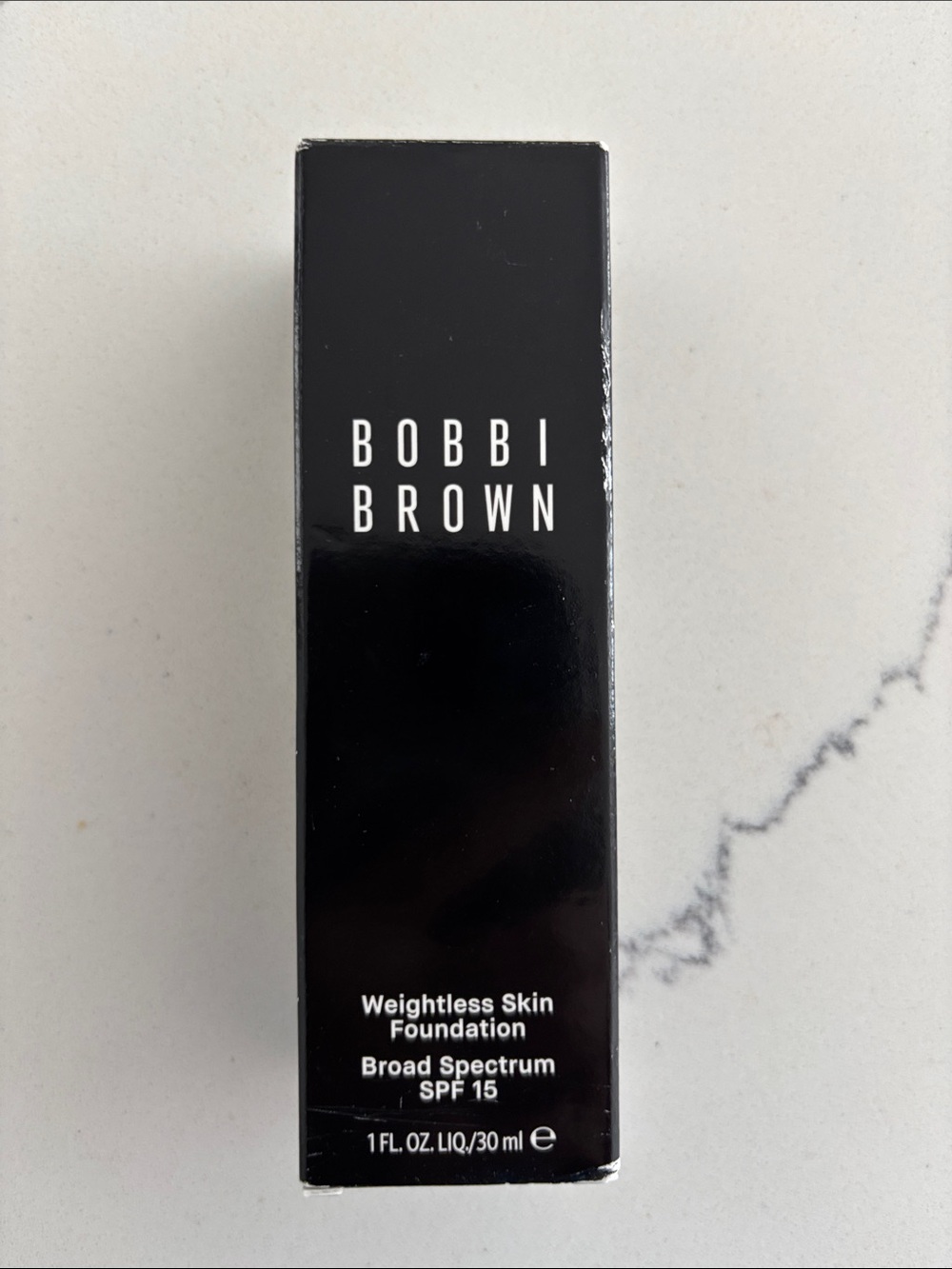 Bobbi Brown Weightless Foundation with Hyaluronic Acid